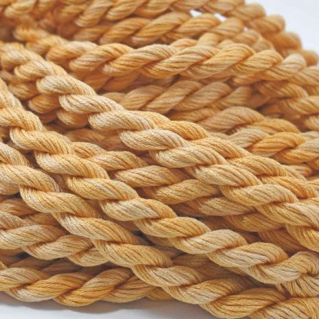 yellow-tan-cotton-floss-colour-complements yellow-tan-cotton-floss-colour-complements