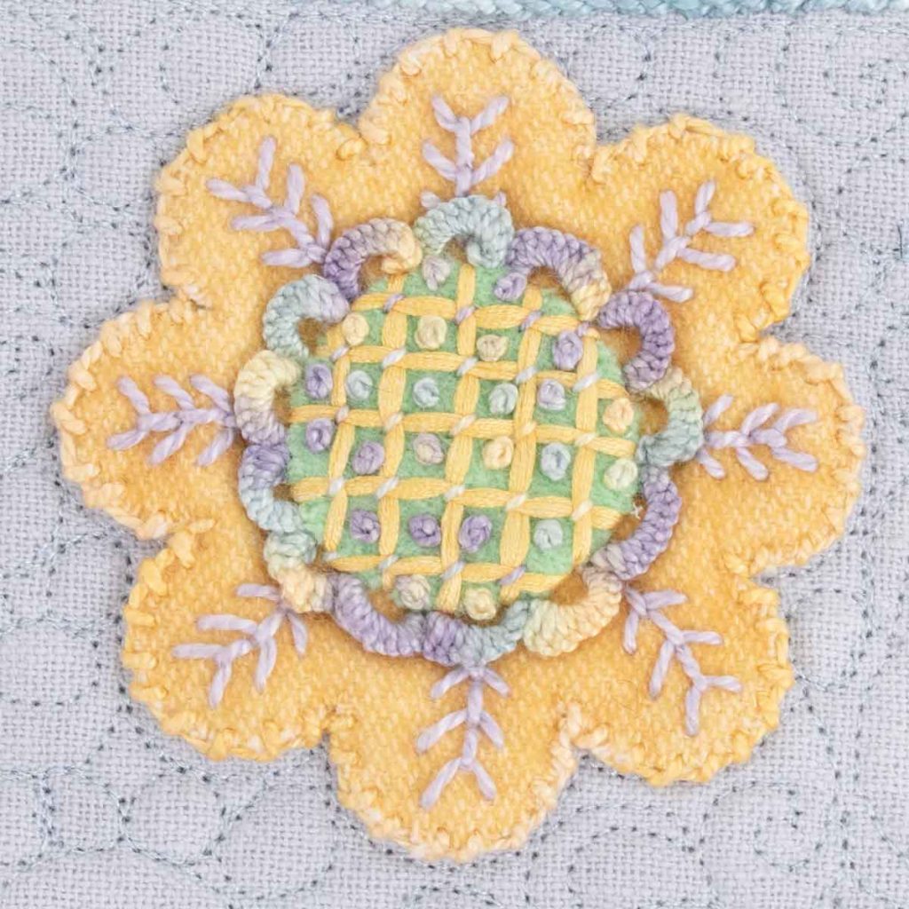Spring Flower Applique Circle Design 3 Colour Complements